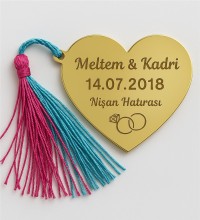 Kalp Şeklinde Yüzüklü İsimli Tarihli ve Mesajlı Ayna Pleksi Nikah / Nişan / Düğün / Kına Magneti