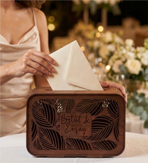 Takı / Zarf Sandığı - İsimli, Ahşap, Yaprak Desenli & Kalite - Özel Anılara Yakışır Şık ve Anlamlı Bir Sunum